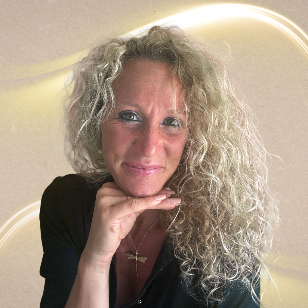 Habla con Ulrica, acciones distintas resultados nuevos, padres frustrados, gestionemocional, metamorfosis familiar, Metamorfosis Books, https://ulricagasol.com, libera estrés, tu hijo no es el problema pero tú si eres la solución, @ulricagasol
